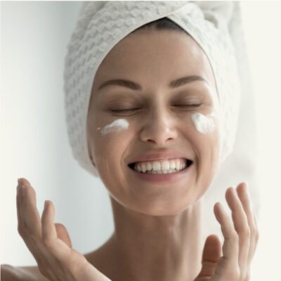 Cum să hidratezi pielea în profunzime? Sfaturile și produsele Vagheggi